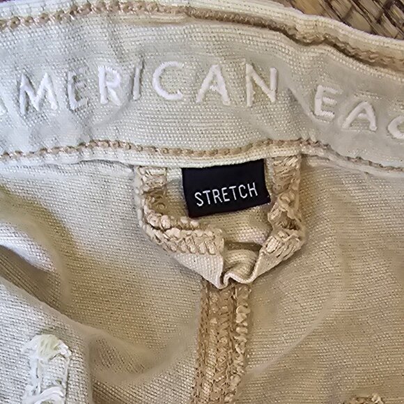 AE Women's Stretch Cargo Khaki Jean Size 6 - Picture 5 of 8